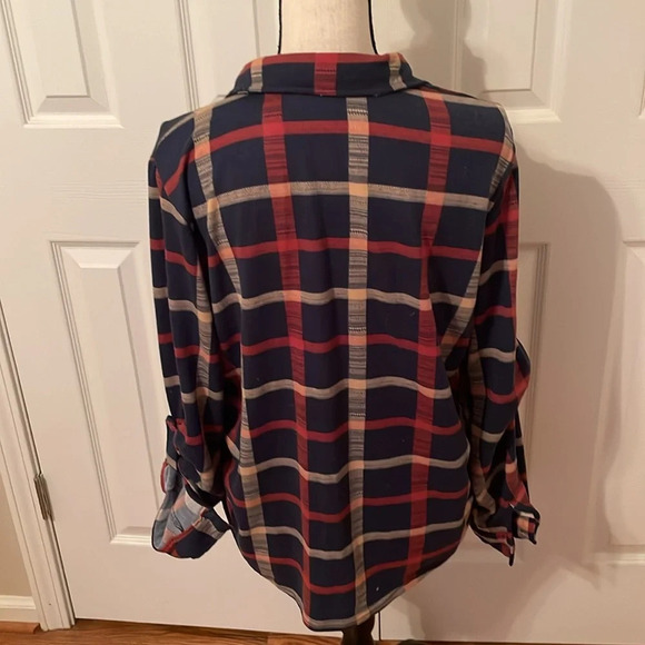 Eden & Olivia Plaid Maternity Shirt Long Sleeves with Tabs Button Front XL Long - Picture 4 of 7
